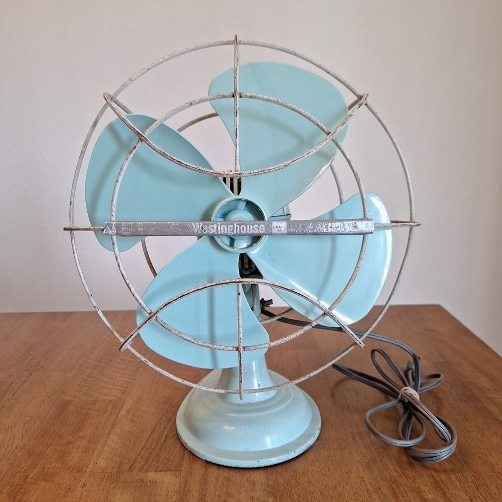 RARE Vintage Antique Westinghouse Desk Table Fan LIGHT BLUE Electric Working - Picture 2 of 14